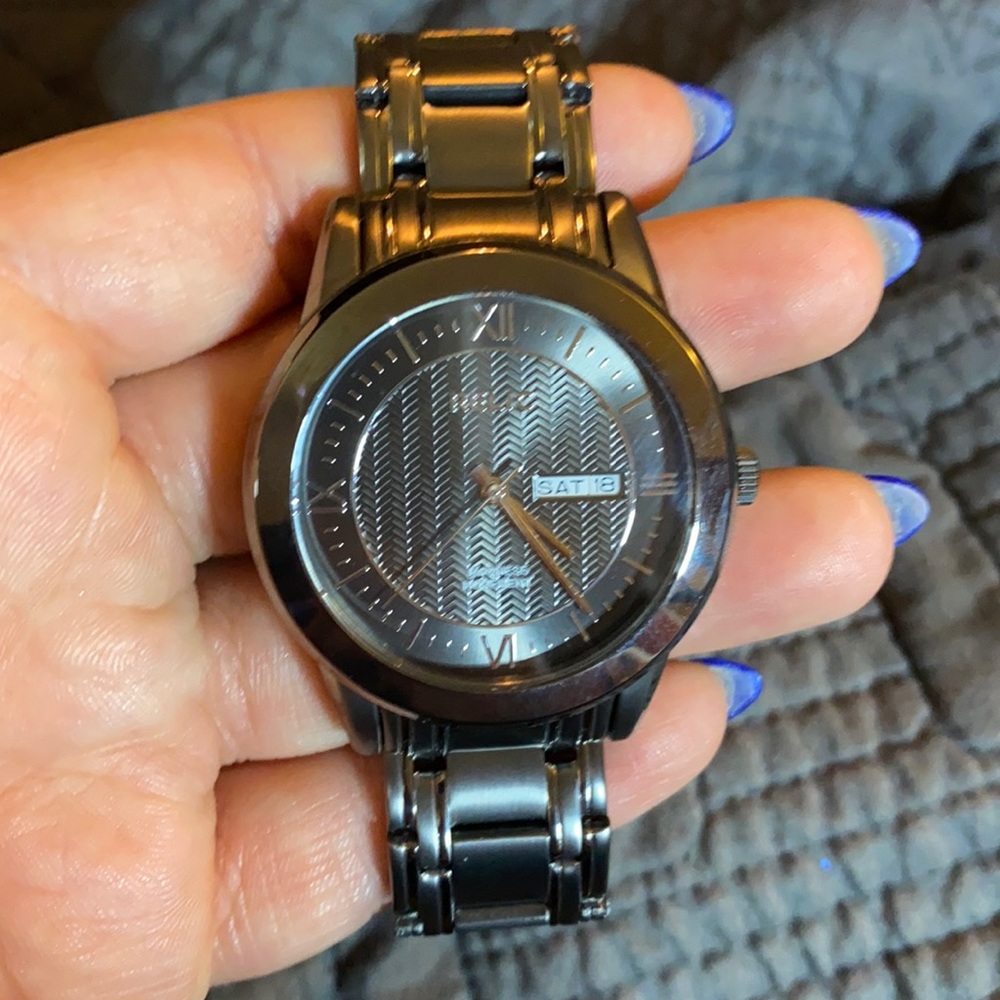 Like new men’s relic watch